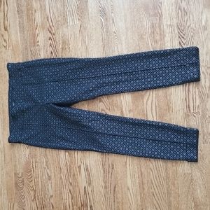 (12) Lord & Taylor Kelly Pull On Pant Metallic Thread Detailing Viscose Blend